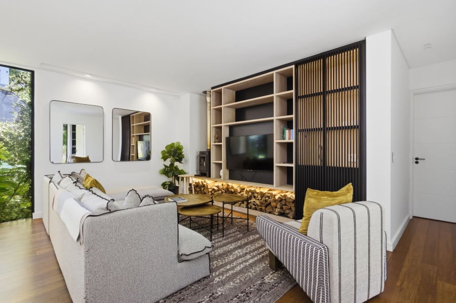 7 Bedroom Property for Sale in Groot Constantia Western Cape